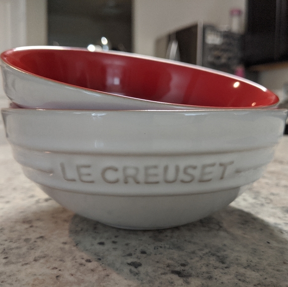 SOLD Le Creuset Multi Bowl Set of 2 - Picture 1 of 4